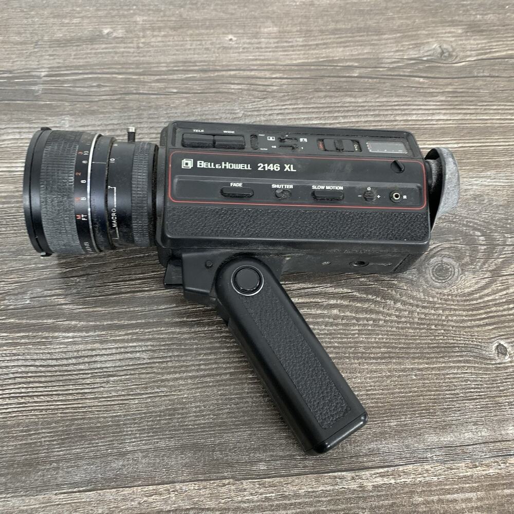 Bell & Howell 2146 XL Super 8 Movie Camera Made In‎ Japan **UNTESTED**FOR PARTS